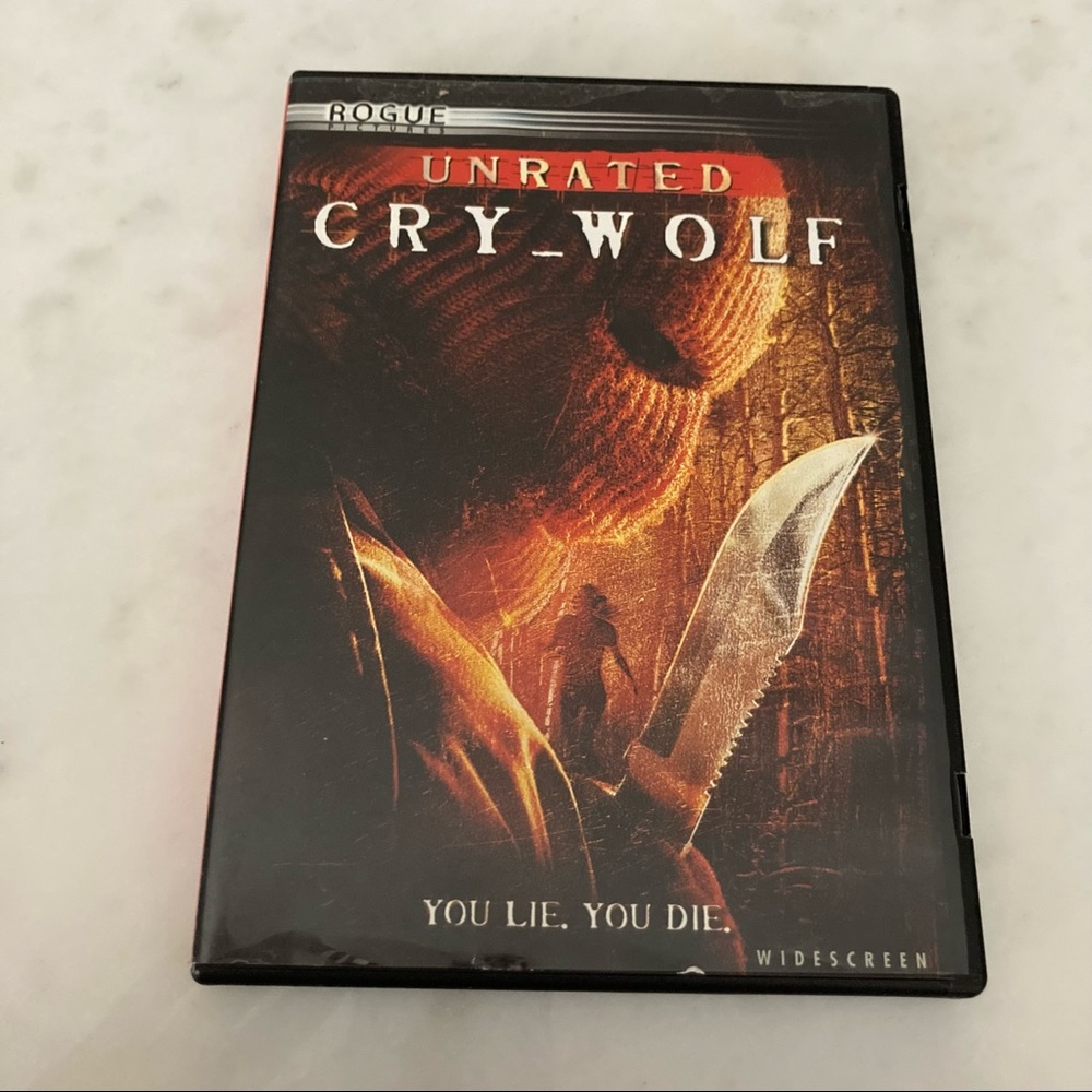 🛍🏙3️⃣ for $1️⃣5️⃣ Cry Wolf DVD